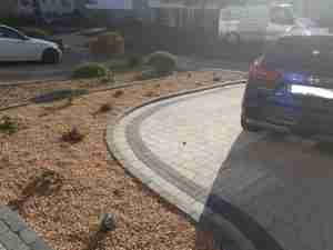 Image of Low maintenance gravel bed and planting